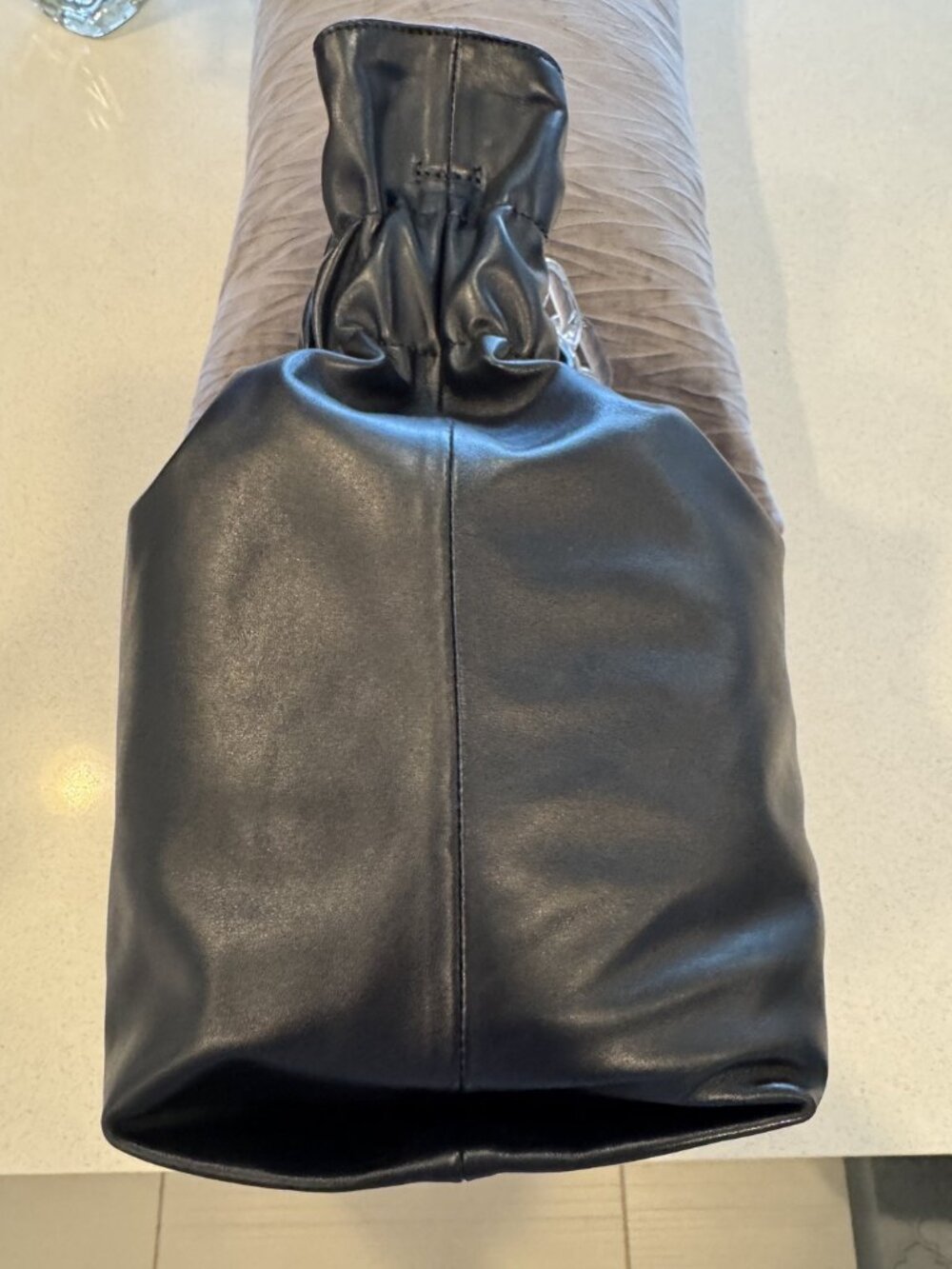Authentic AGL (Attilio Giusti Leombruni) Black Leather Cinch Bag w/ Clear Chain - Picture 3 of 4